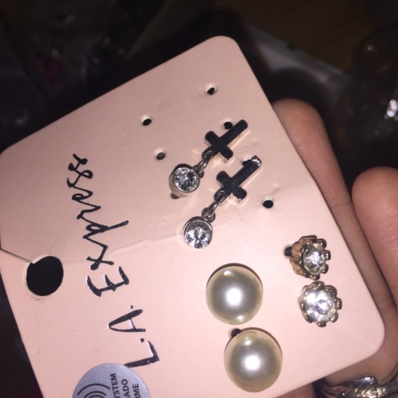 Assorted Silver/Gold Jewellery - Picture 7 of 8